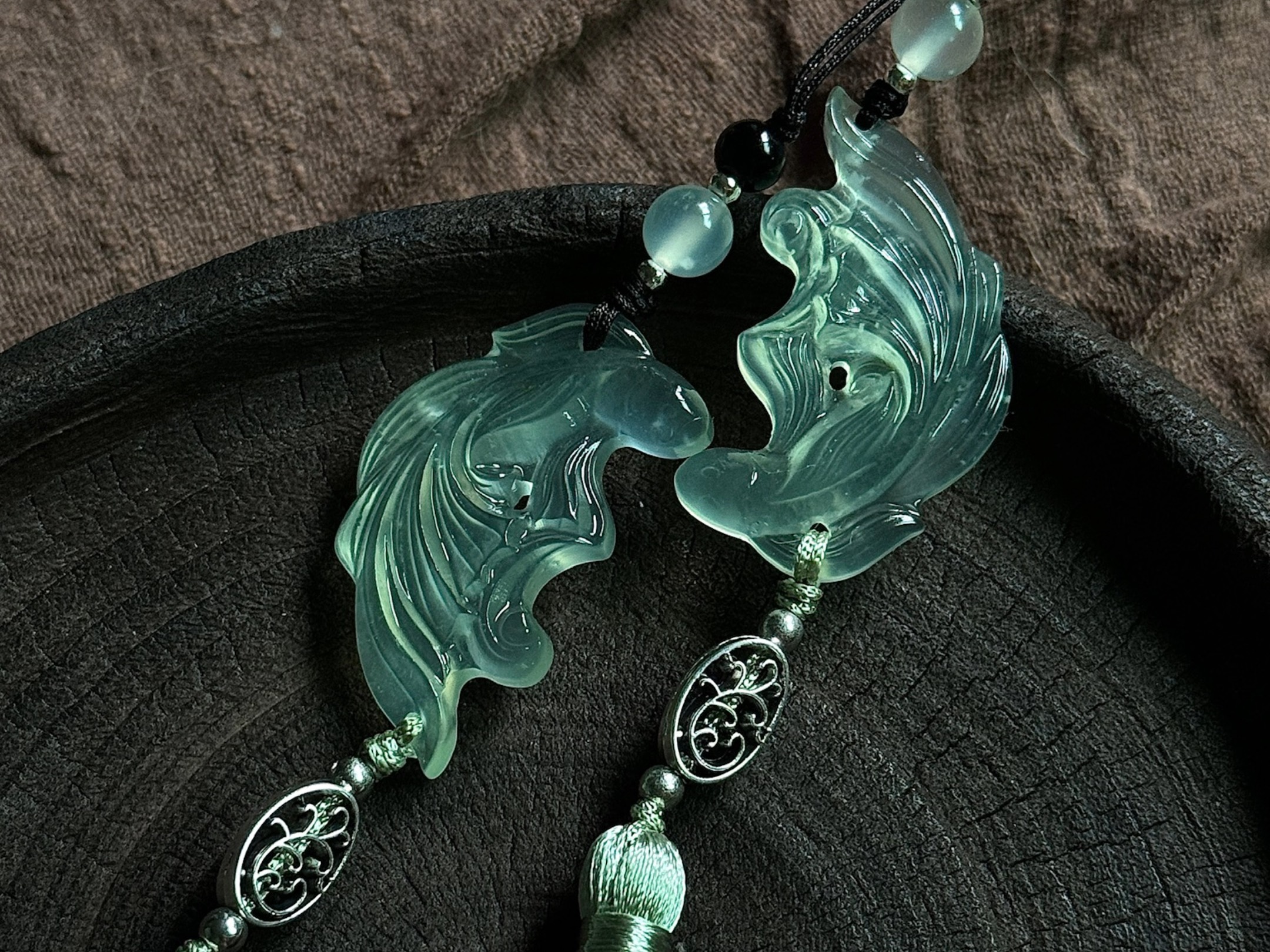 双鱼玉佩是谁编的-双鱼玉佩的故事是真的吗-第1张图片