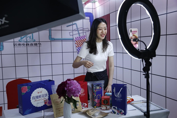 济南网络红人排名-济南网红男歌手-第2张图片