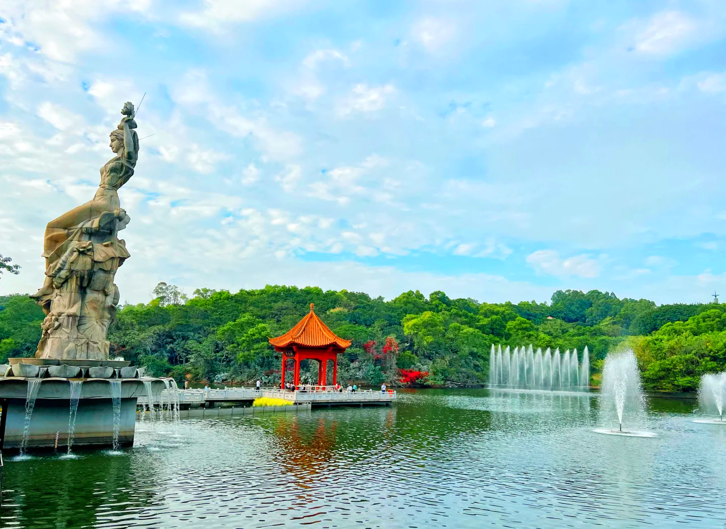 广州游玩前十景点推荐︰(广州必玩的景点)-第2张图片