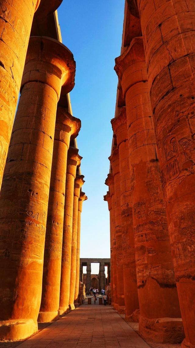 海底金字塔未解之谜-15000年前的海底金字塔-第1张图片